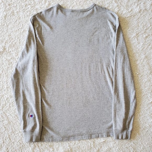 Champion Sweatshirt - Picture 2 of 5
